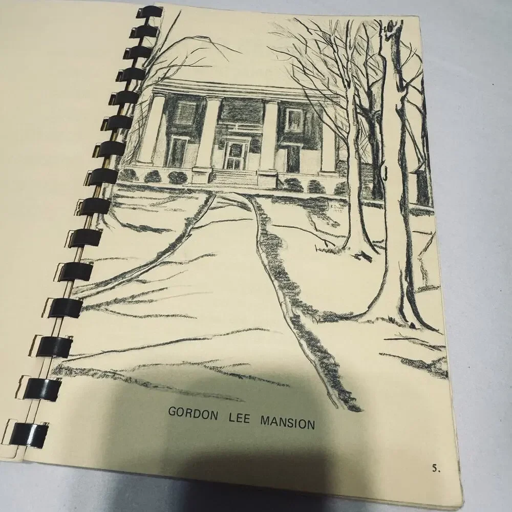 Chickamauga, Georgia Cookbook 1975 Homemaker's Club w/ Landmark Sketches‎